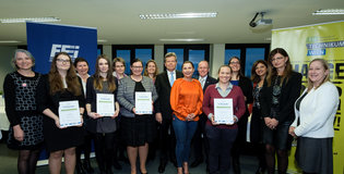 Preisverleihung 1.000 Euro statt Blumen an der FH Technikum Wien